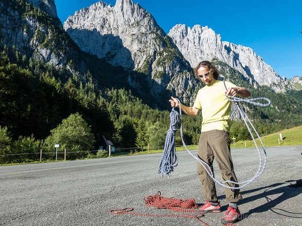 Vorbereitungen am Parkplatz Fischbachalm