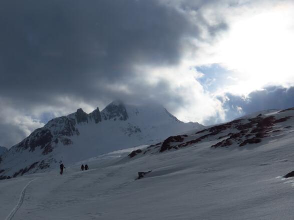 ..dem Gipfel entgegen.