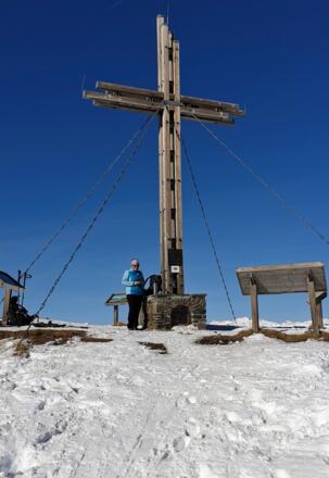 Gipfelkreuz des Golzentipps