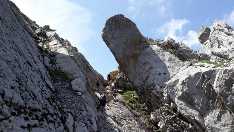Markante Scharte nach dem seilversicherten Teil