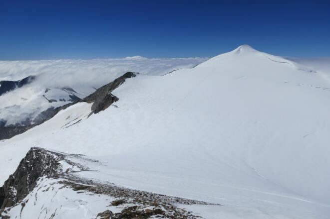Rainerhorn (3560m) mit Blick auf Hohes Aderl (3504m) und Großvenediger (3660m)