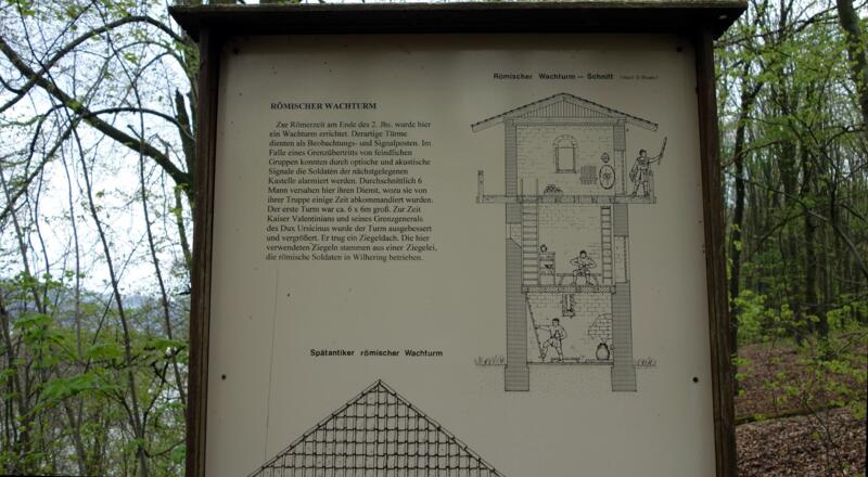 Römerturm ~285m knapp am Weg