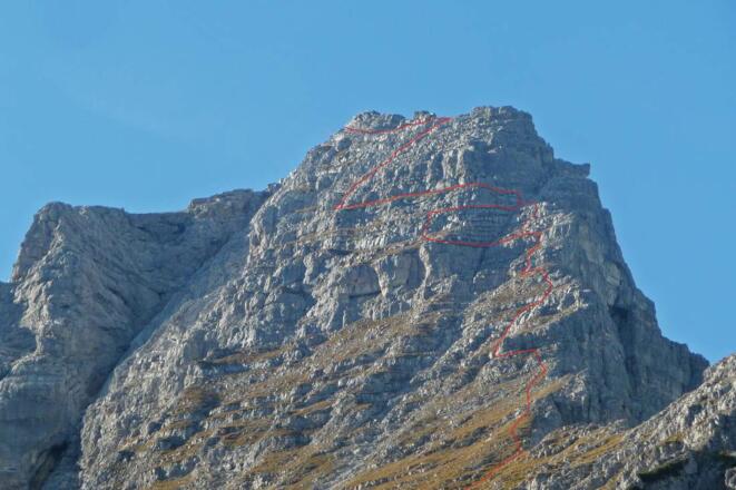 Aufstiegsroute: Detailansicht ab dem Sattel am Grat
