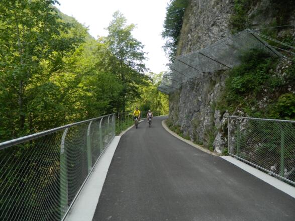 Radweg im Ofenloch
