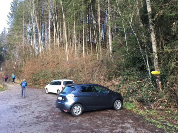Parkplatz am Ausgangspunkt im Unterdambachtal