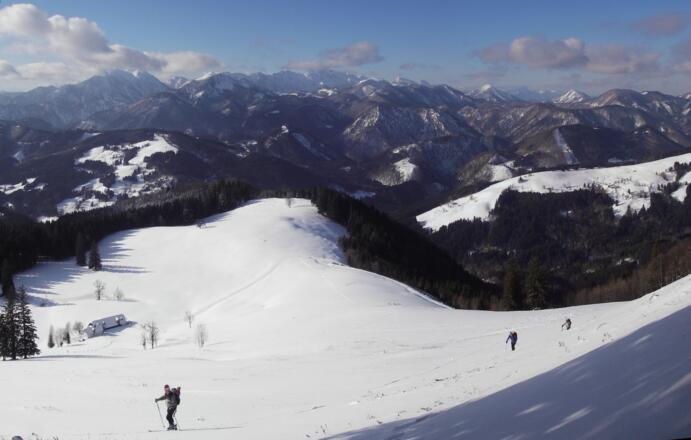 Aufstieg Gschwendtalm, Blick zum Sengsengebirge