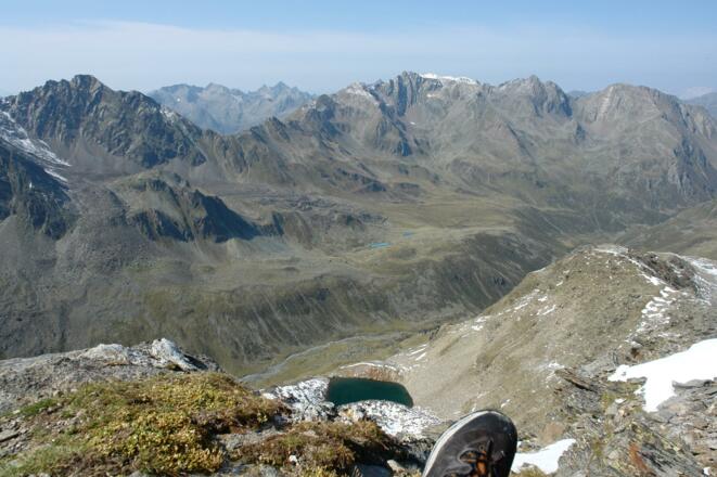 Blick vom Gipfel Richtung Ötztaler Alpen