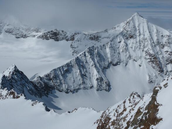 Müllerhütte mit Wilder Pfaff (rechts)