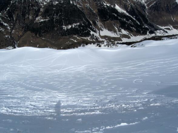 Einfahrt in die ausgewählte Rinne zwischen Windbichl und Riepenspitze.