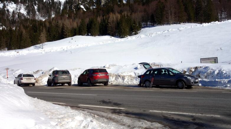 P Hengstpasss-Straße ~885m