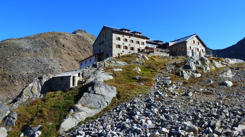Braunschweiger Hütte mit Karleskopf (2902 m)