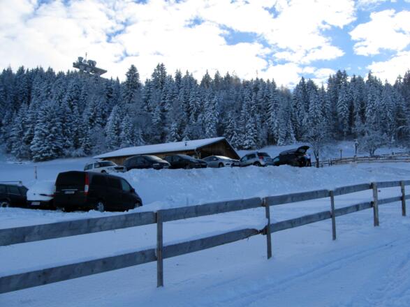 Kleiner Parkplatz nahe der Tulferhütte.