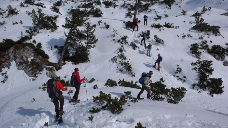 Im Abstieg von der Gjaidsteingrube zur Skiroute Guttenberghaus - Seilbahn