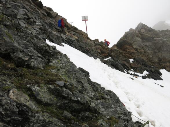Südseite des  Langtaljoch, viel Schnee (Juli 2014)
