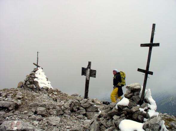 Kreuzspitz 2333m