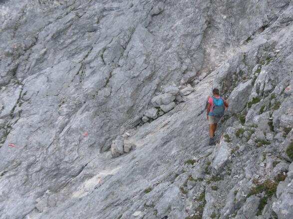 exponierte Felsrinnenquerung