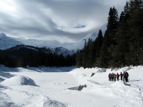 Unterwegs am Westufer.