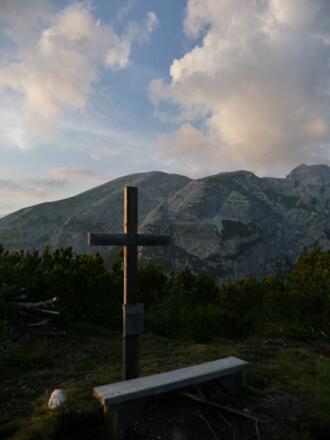 Abendstimmung am Kirchberegrköpfl mit den Solsteinen im Hintergrund