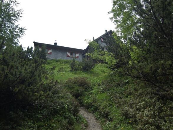 zurück bei der Peter Wiechenthaler Hütte