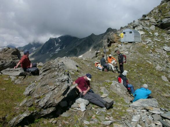 Rast in der Feldseescharte - Weißgerberbiwak