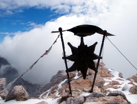 Spitzmauer 2446m mit Gipfeledelweiß