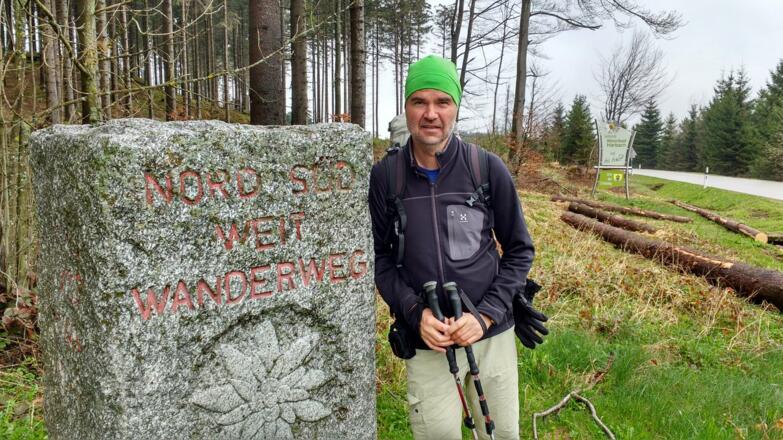 Weitwanderstein von Carl Hermann