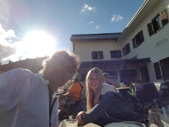 Adolph-Pichler Hütte! - Da "verhockt" MANN sich gern!!