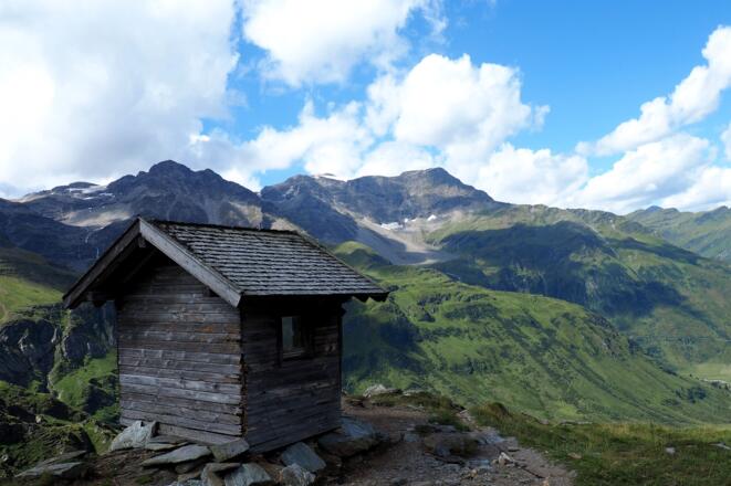Unterstandshütte 2099m (Tal- und abstieg)