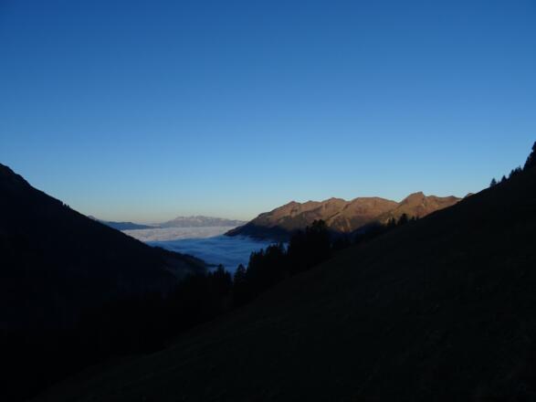 Vor Tagesbeginn etwas oberhalb von Marul