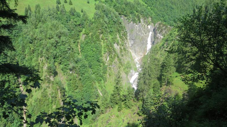 Blick auf den Simms-Wasserfall