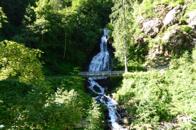 Teufelsbach-Wasserfall in Silbertal