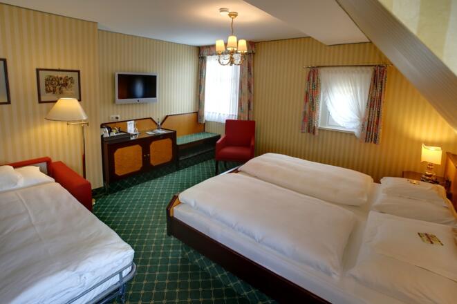 Dreibettzimmer