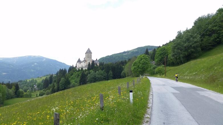 Anstieg Richtung Schloss Moosham