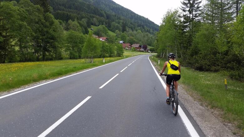 Kurzes Stück auf der Bundesstraße