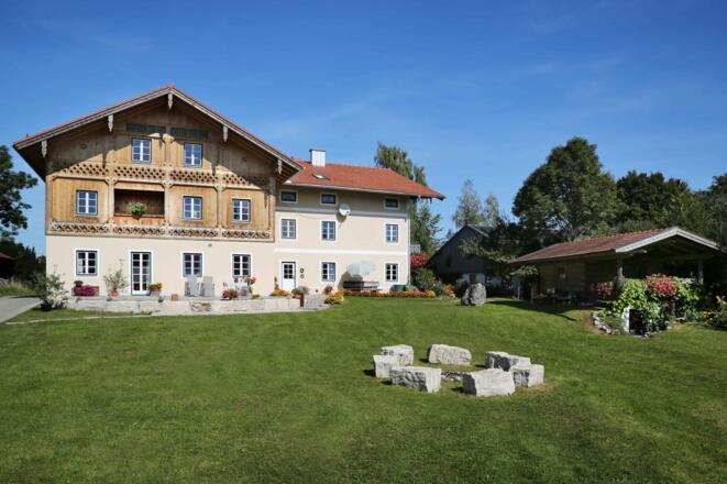 Hofansicht mit Garten