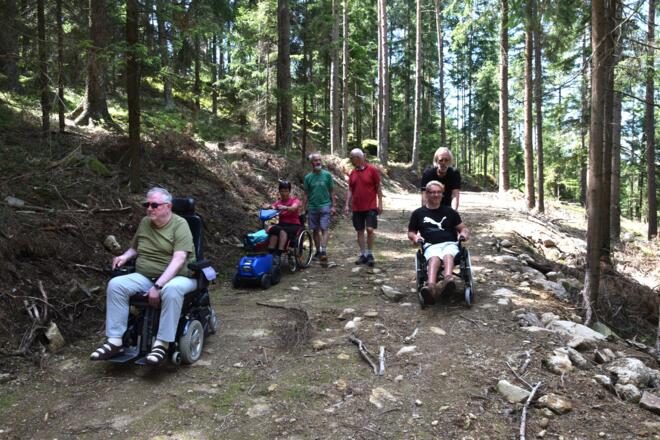 Mit dem Rollstuhl zum Braunberg Ostgipfel
