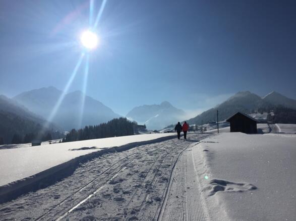 Wanderweg parallel zur Eggloipe
