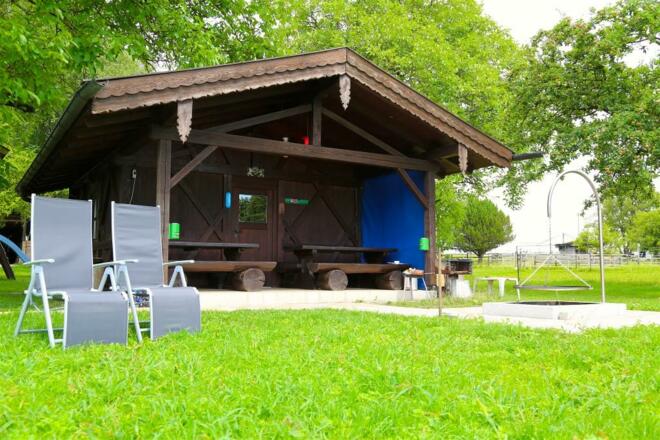 Almhütte mit Grillmöglichkeit