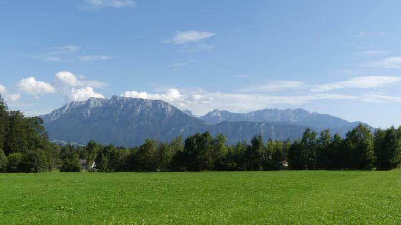 Umgebung von Niederaudorf mit Blick auf den Zahmen Kaiser