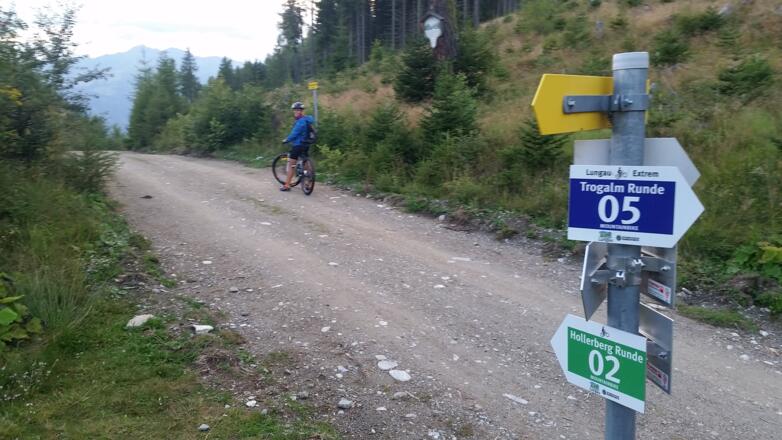 Folgen Sie der Beschilderung 02 Richtung St. Michael