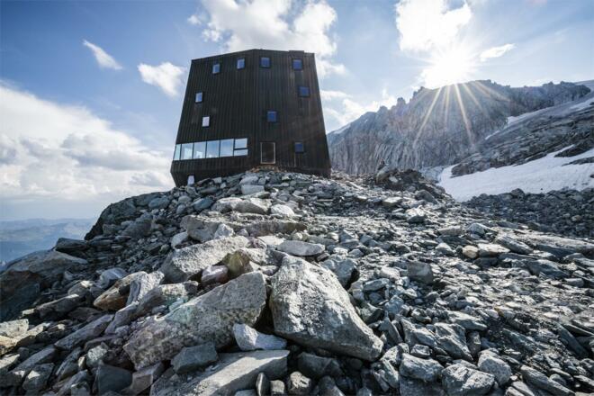 Schwarzensteinhütte