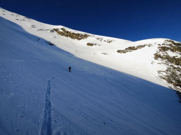 ... man nach rechts querend den Nordrücken erreicht.
