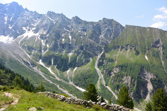 Imposante Felswände