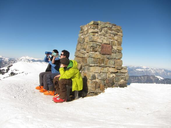 Denkmal am Gipfel des Joel
