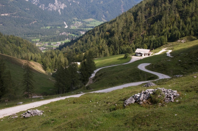 Am Weg zur Winterstelleralm