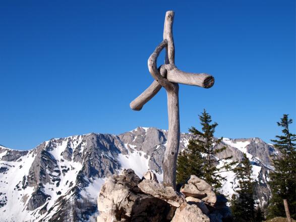 Markantes Rotgsolkreuz 1560m