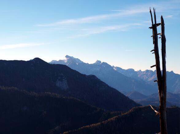 Großer Spitzberg 1396m mit Gr. Priel und Schermberg im Hintergrund.
