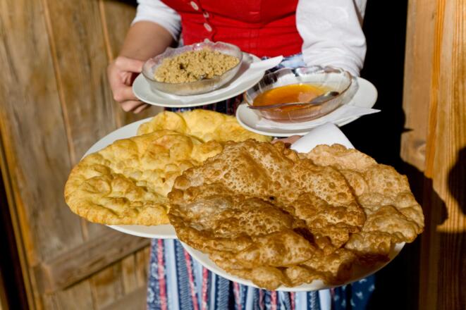 Krapfenduett: Roggen- und Weizenkrapfen klassisch und süß