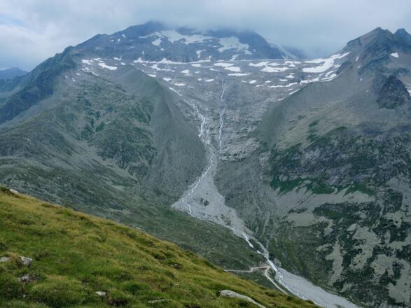 Blick zur Hohen Wand 3289