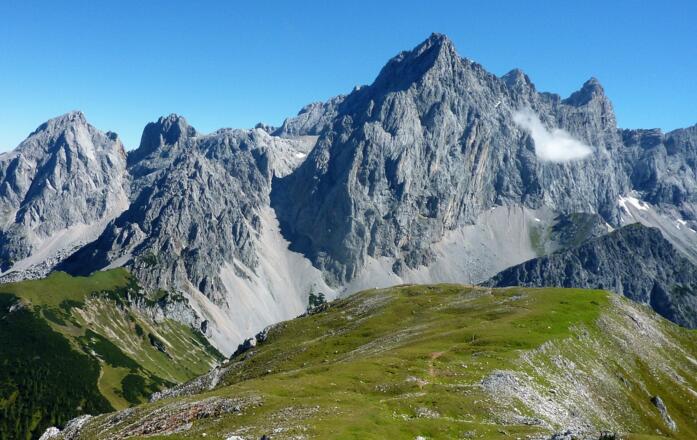 Windlegerkar, rechts davon der Torstein